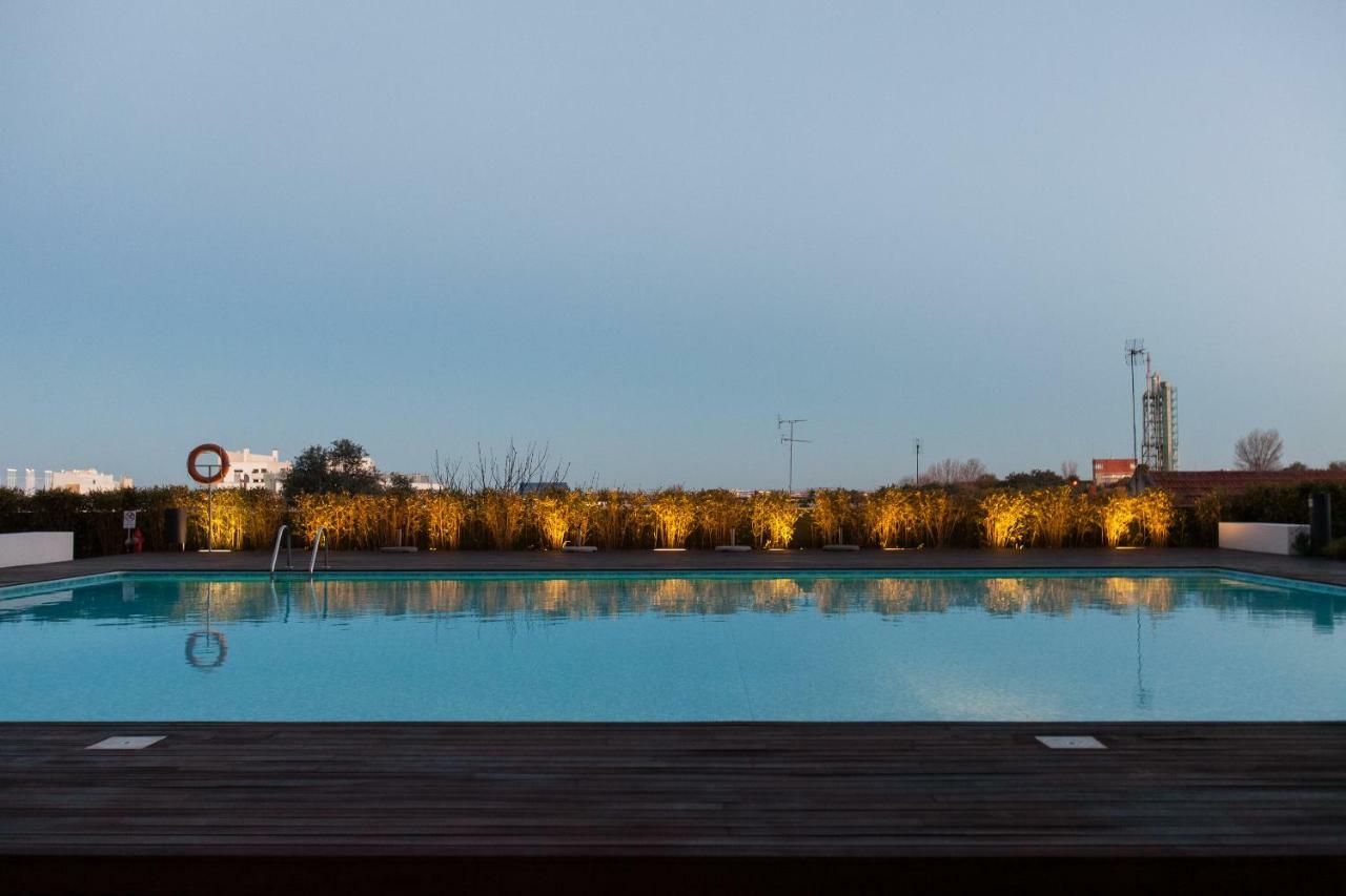 Charming Apartment With Balcony & Pool Lisbon Exterior photo